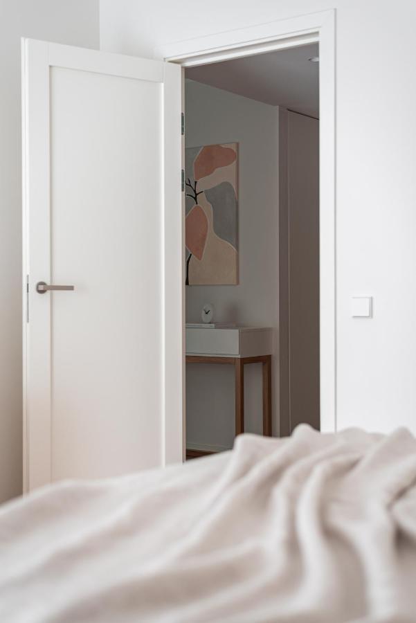 Modern City Center Apartment Tallinn Eksteriør bilde